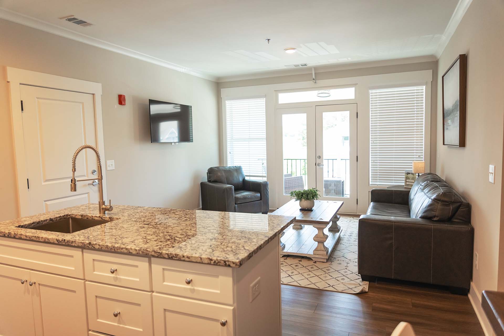 Suite kitchen and common space